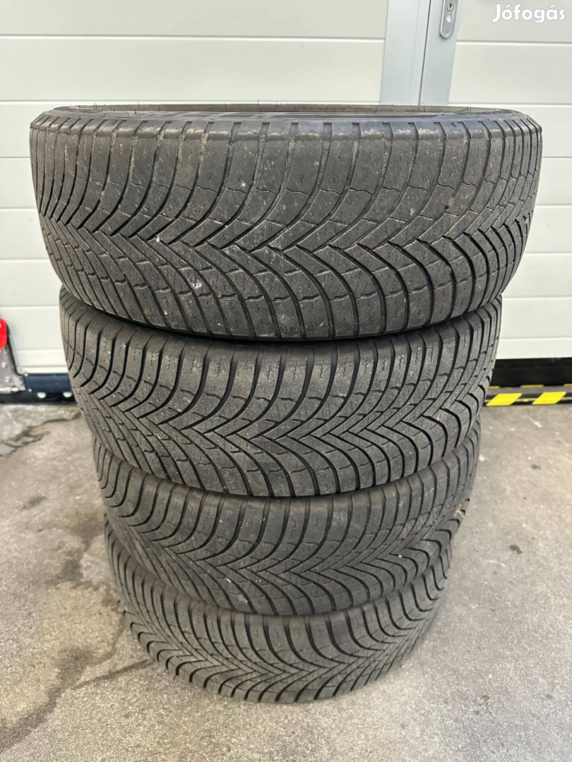 195/60R16 89H Firestone téli gumi garnitúra [4db]